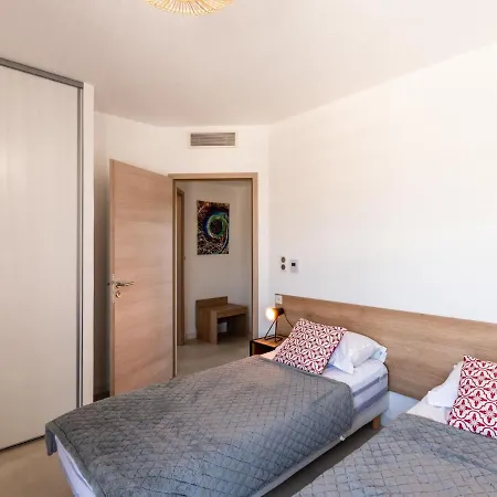 Stanatura-1 By Interhome アパート